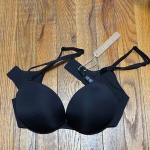 NWT SKIMS Ultimate Plunge Push Up Bra